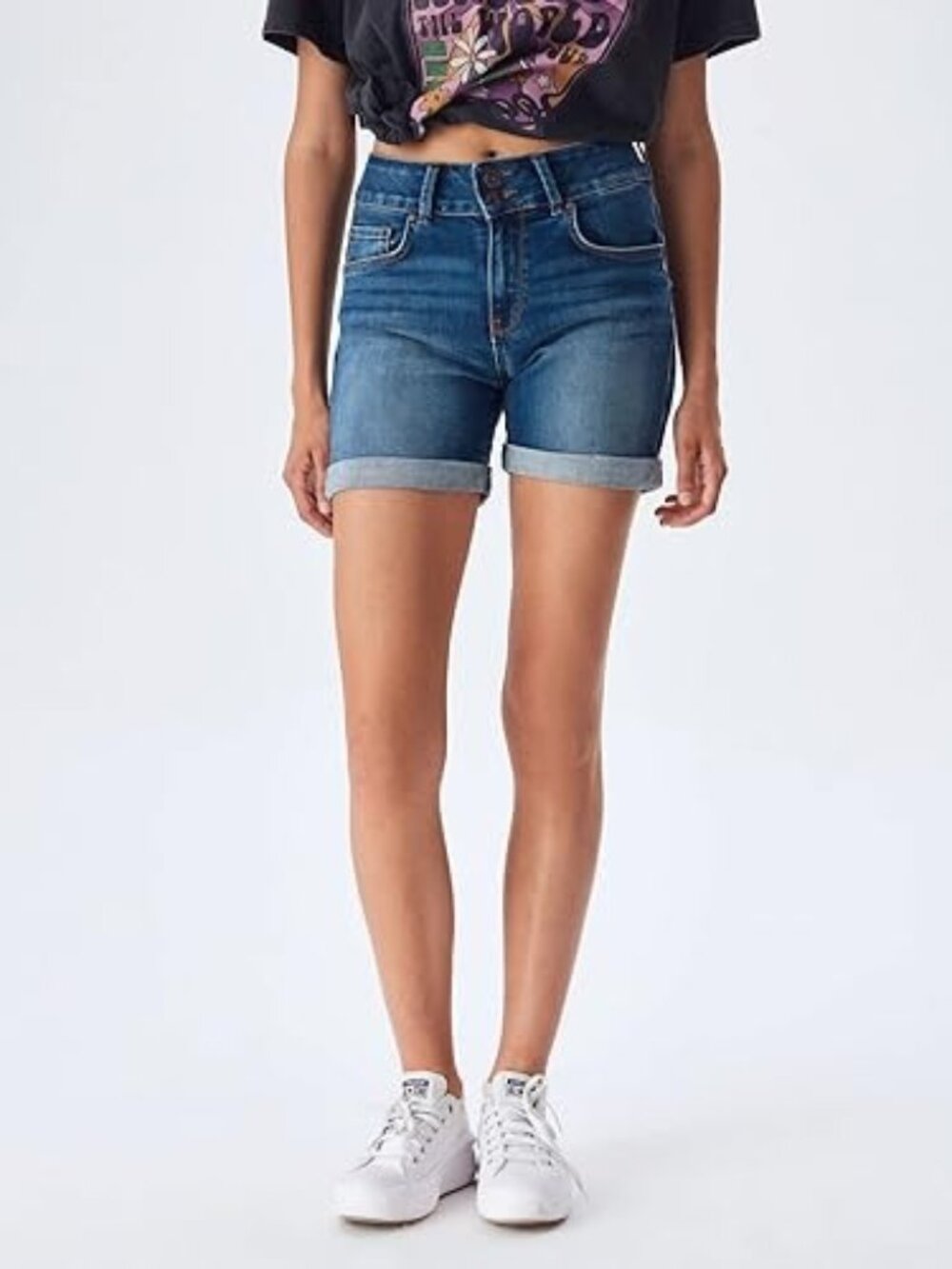 Royalty For Me Bermuda Shorts Size 10 Medium Blue Wash Cuffed Hem